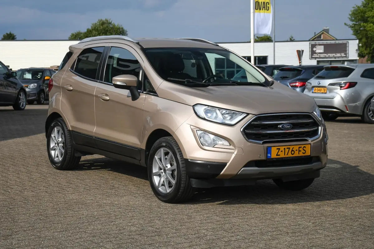 1.0 EcoBoost Titanium HALF-LEDER / TREKHAAK \ CC
