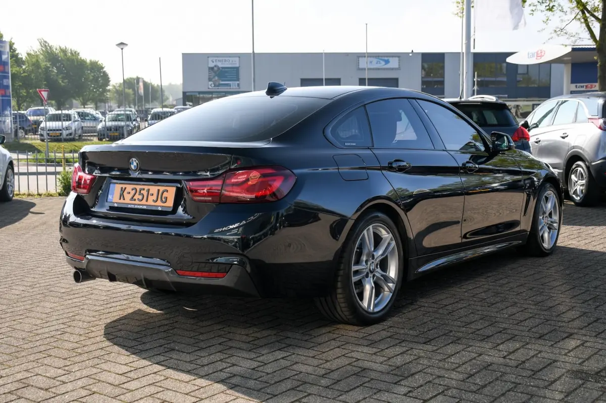 418i M Sport NAVIGATIE/ SCHUIF KANTEL DAK/ LEDER