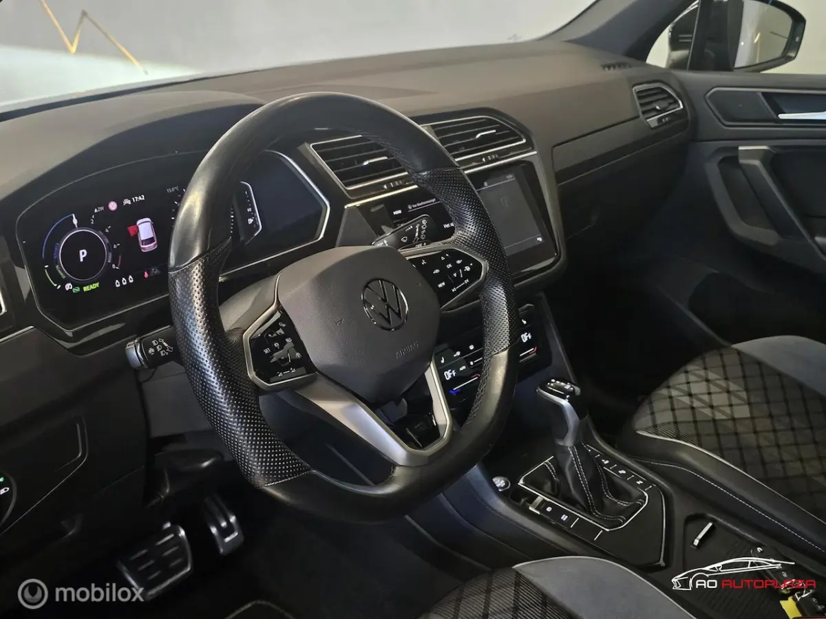 1.4 TSI eHybrid R-Line Panorama/Keyless/Black style