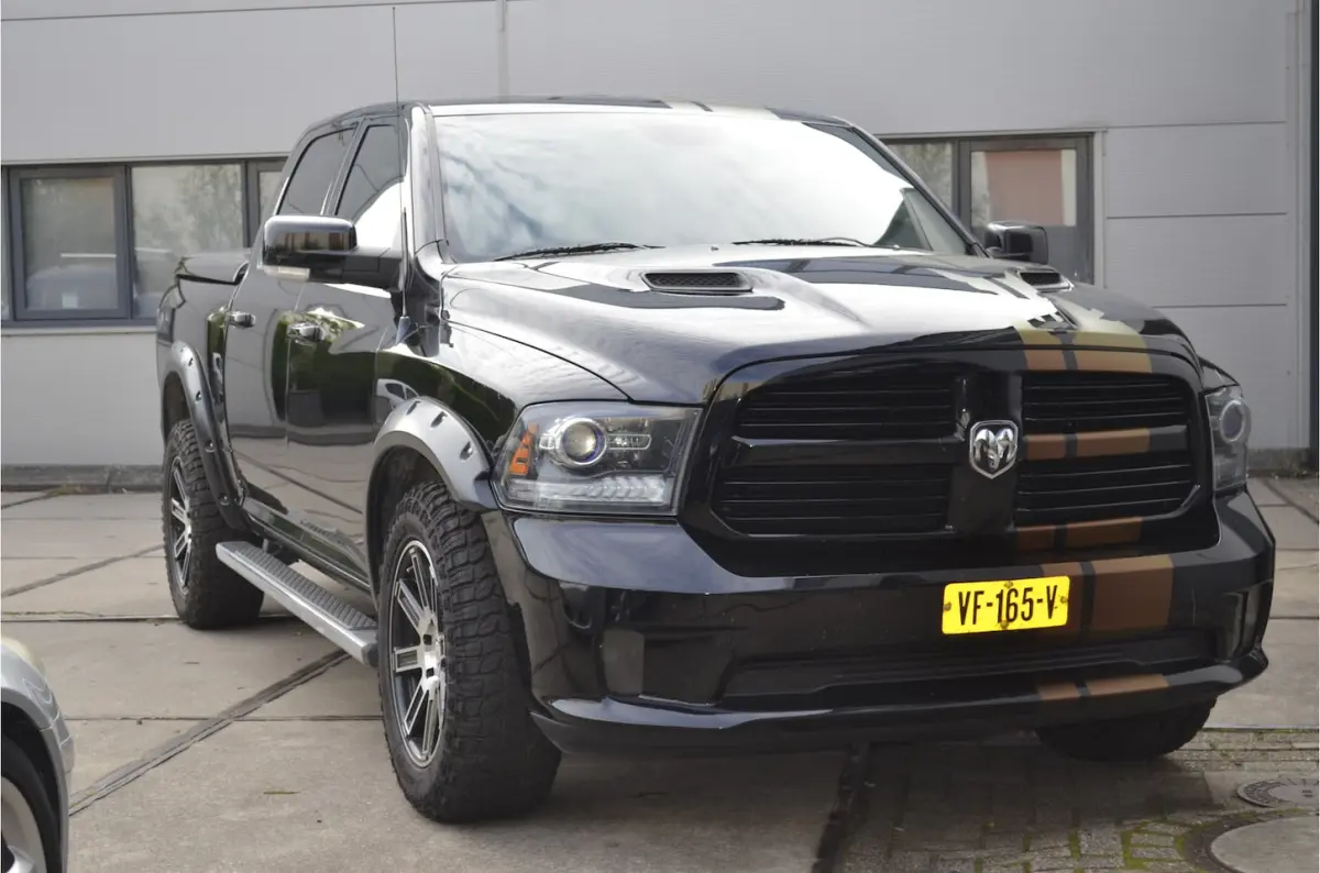 5.7 V8 Quad Cab 6'4
