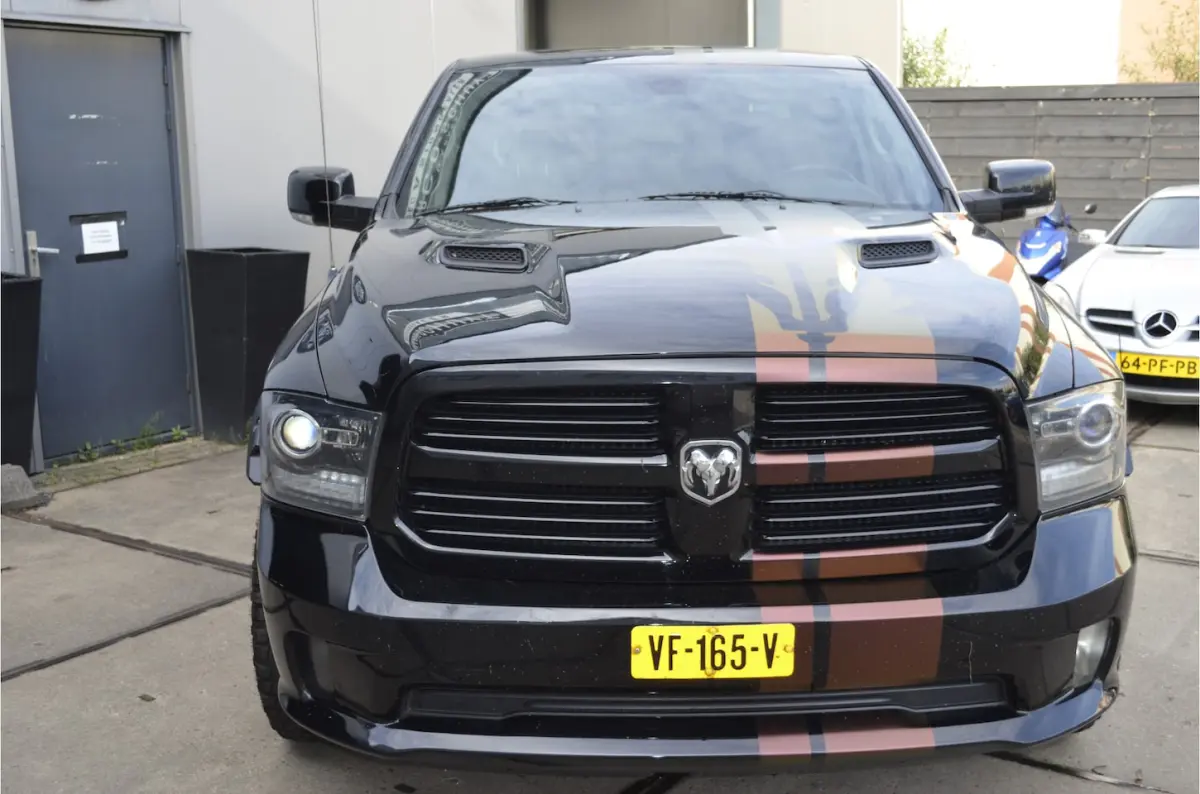 5.7 V8 Quad Cab 6'4