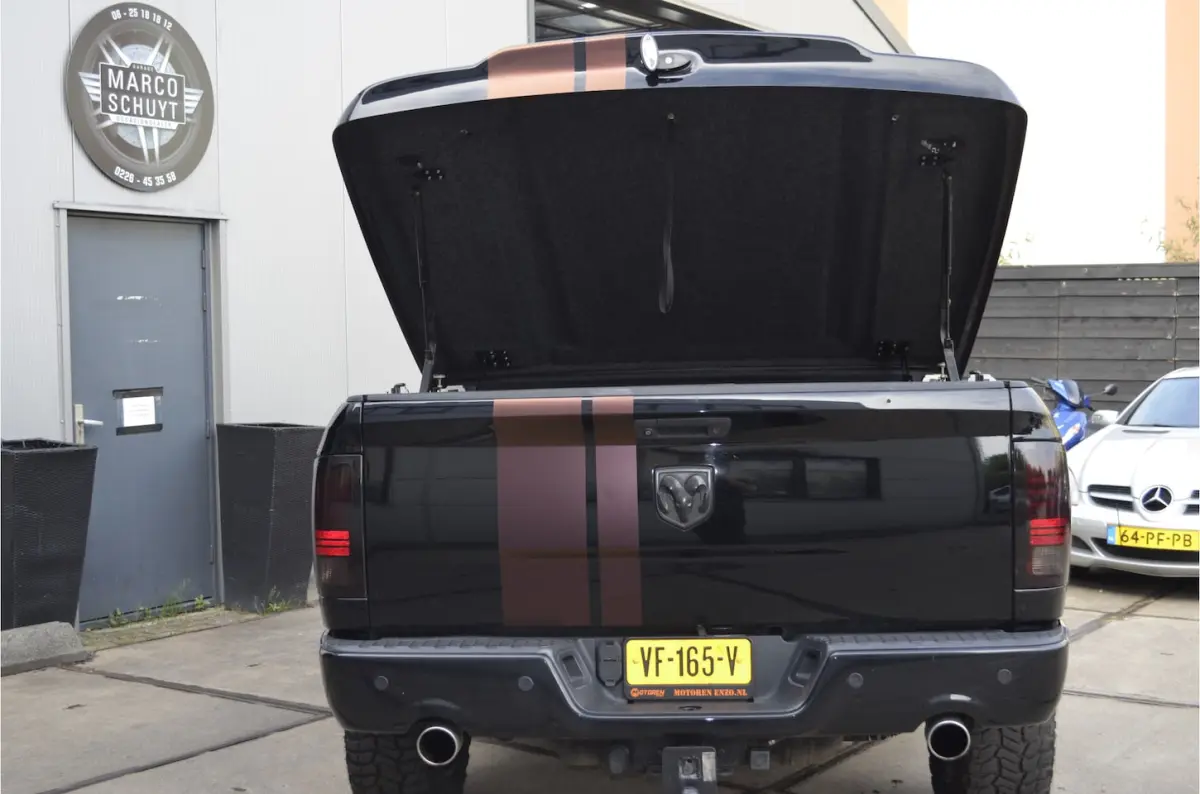 5.7 V8 Quad Cab 6'4