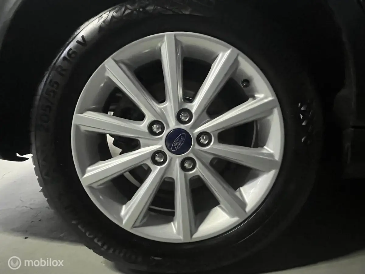 1.0 Titanium -CRUISE 2X PDC NIEUW DISTRIBUTIERIEM STUUR/STOEL VERW