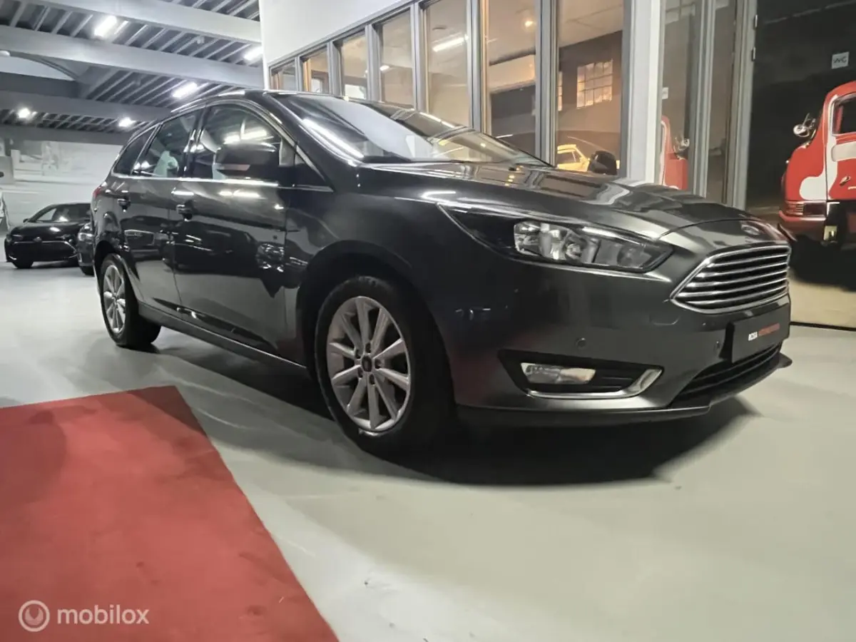 1.0 Titanium -CRUISE 2X PDC NIEUW DISTRIBUTIERIEM STUUR/STOEL VERW