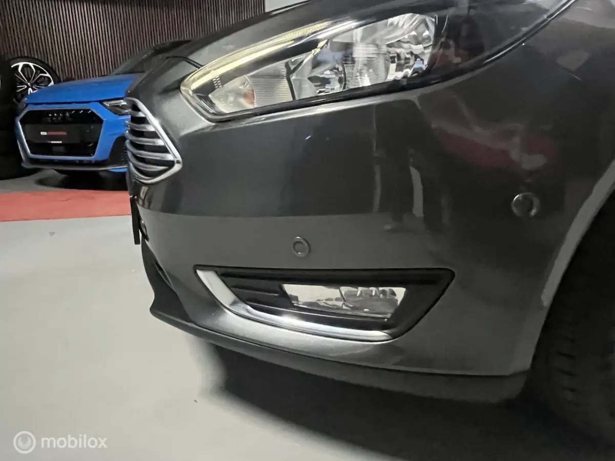 1.0 Titanium -CRUISE 2X PDC NIEUW DISTRIBUTIERIEM STUUR/STOEL VERW