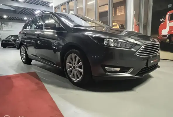 1.0 Titanium -CRUISE 2X PDC NIEUW DISTRIBUTIERIEM STUUR/STOEL VERW