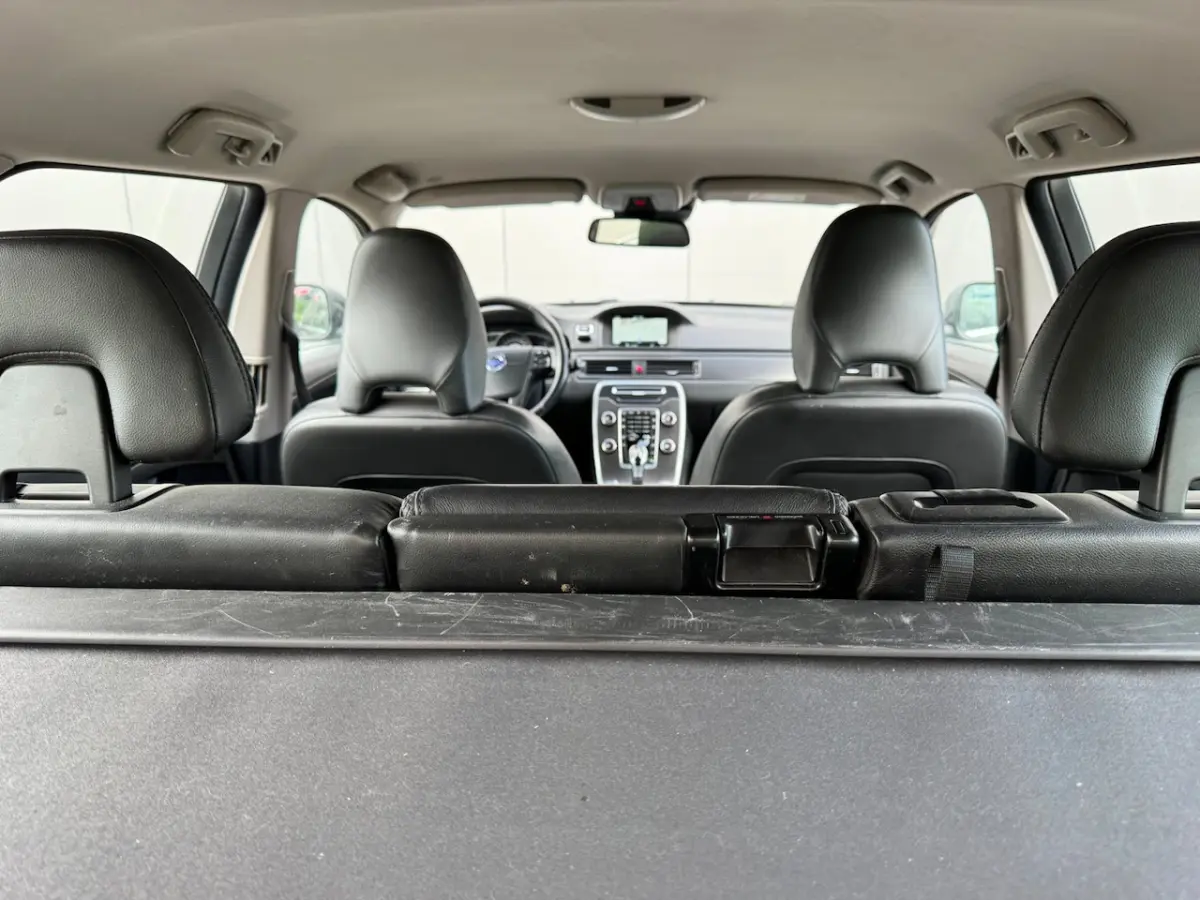 2.0 D4 FWD Dynamic Edition LEDER NAVI CLIMA