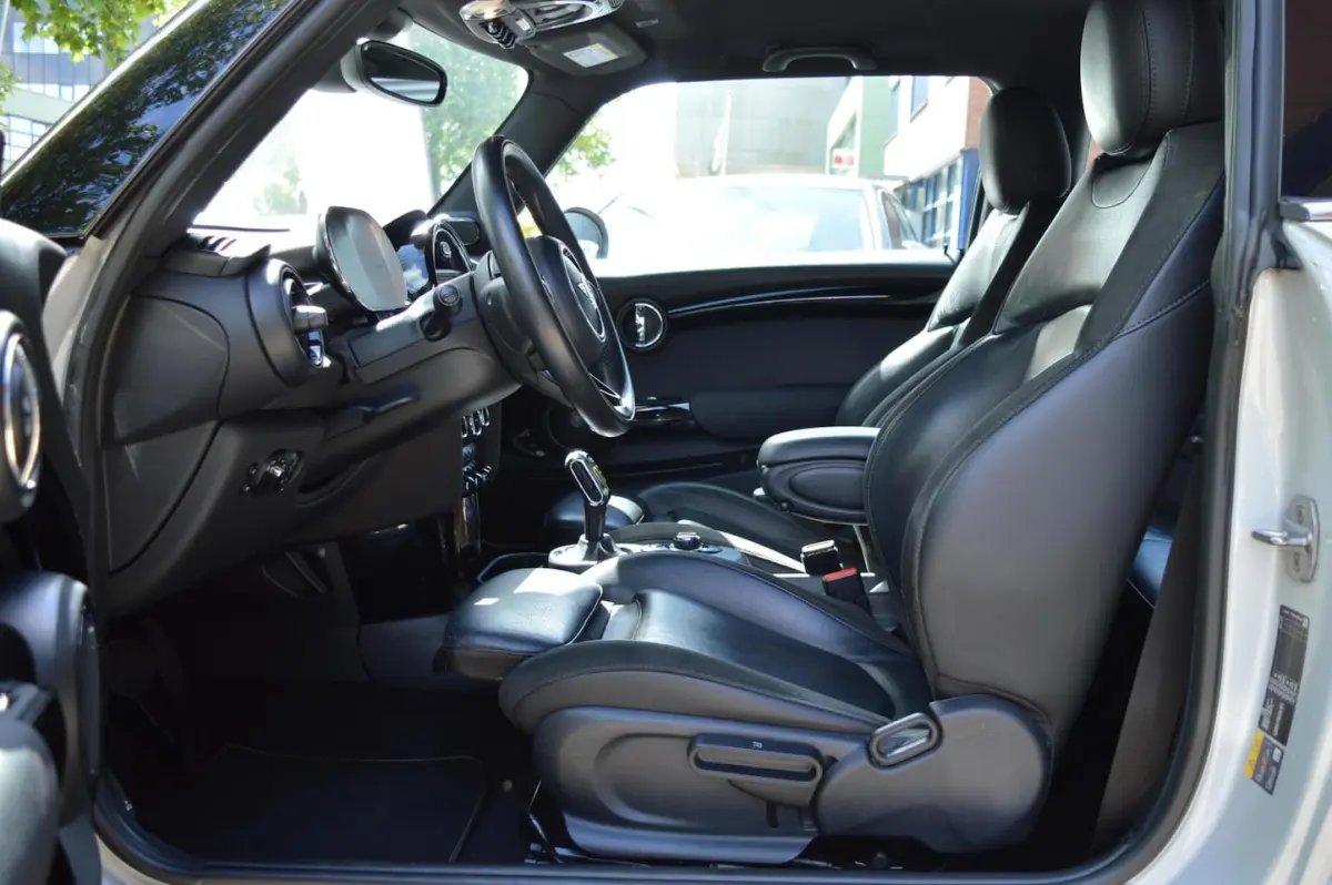 Charged 33 kWh (F56)Leder|Head up|SOH 97%