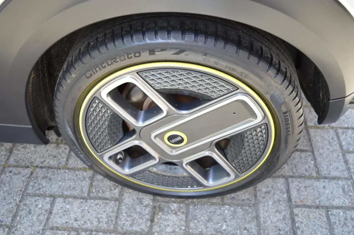 Charged 33 kWh (F56)Leder|Head up|SOH 97%