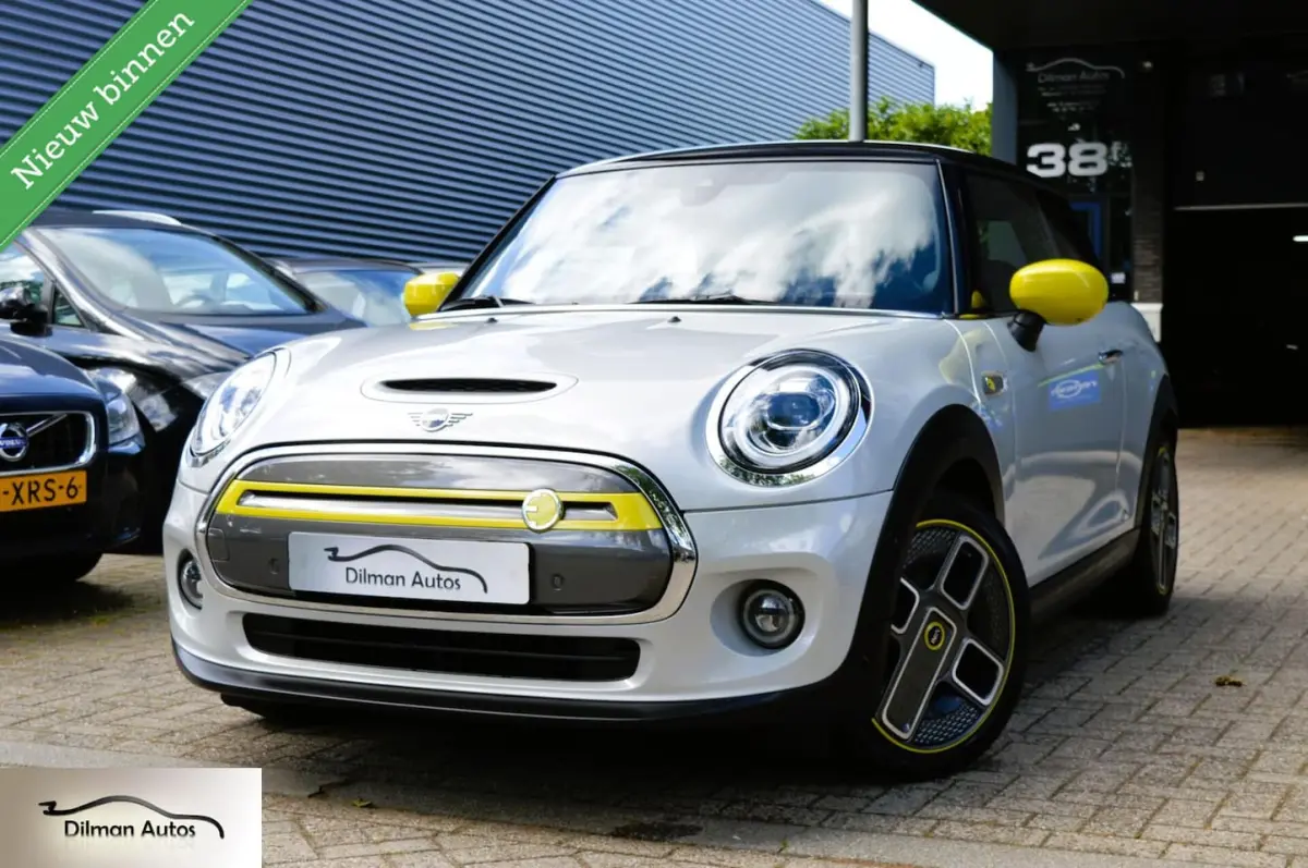 Charged 33 kWh (F56)Leder|Head up|SOH 97%