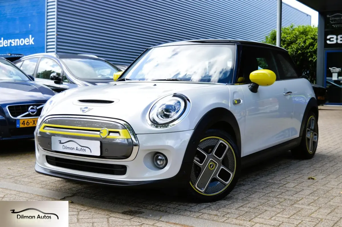 Charged 33 kWh (F56)Leder|Head up|SOH 97%