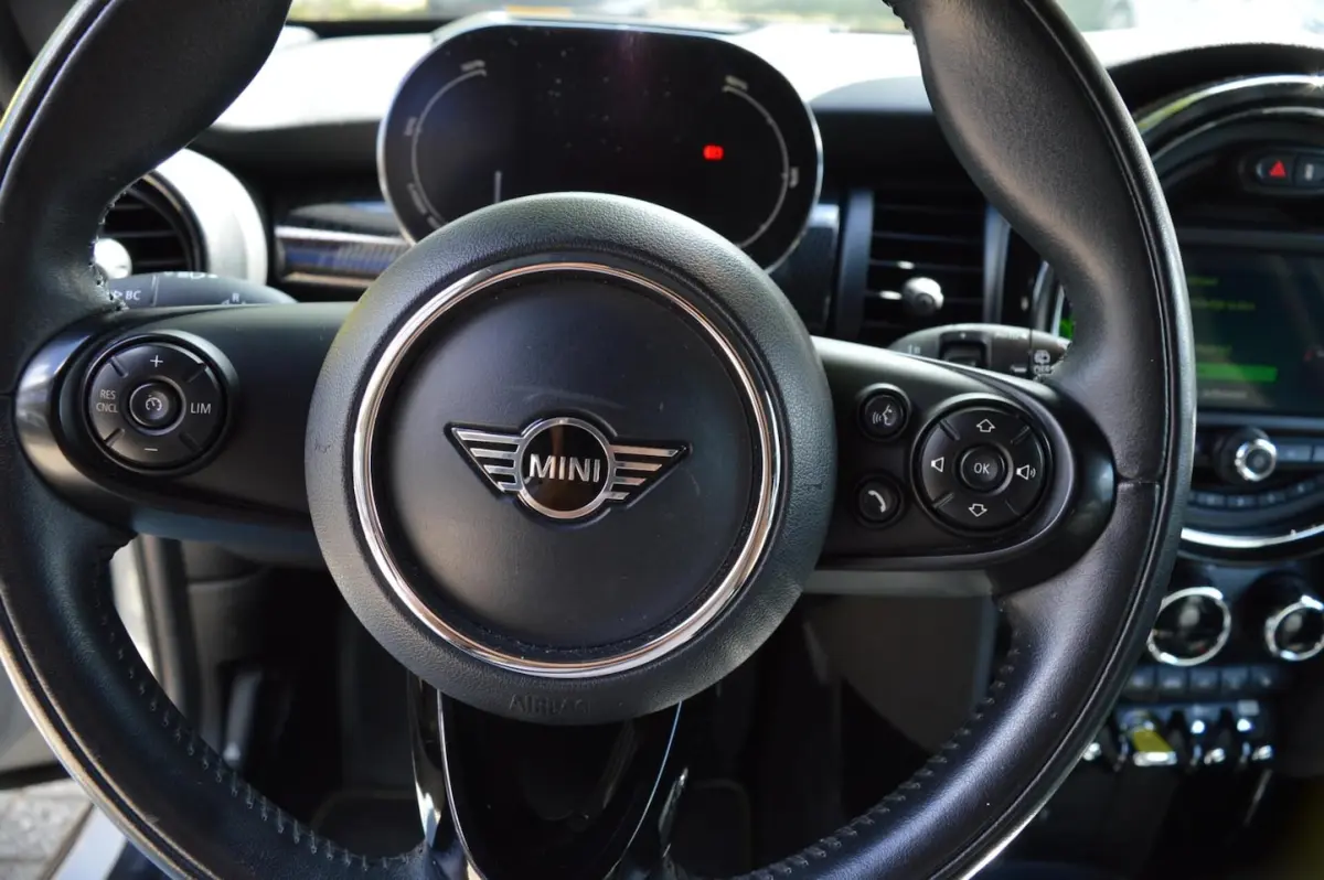 Charged 33 kWh (F56)Leder|Head up|SOH 97%