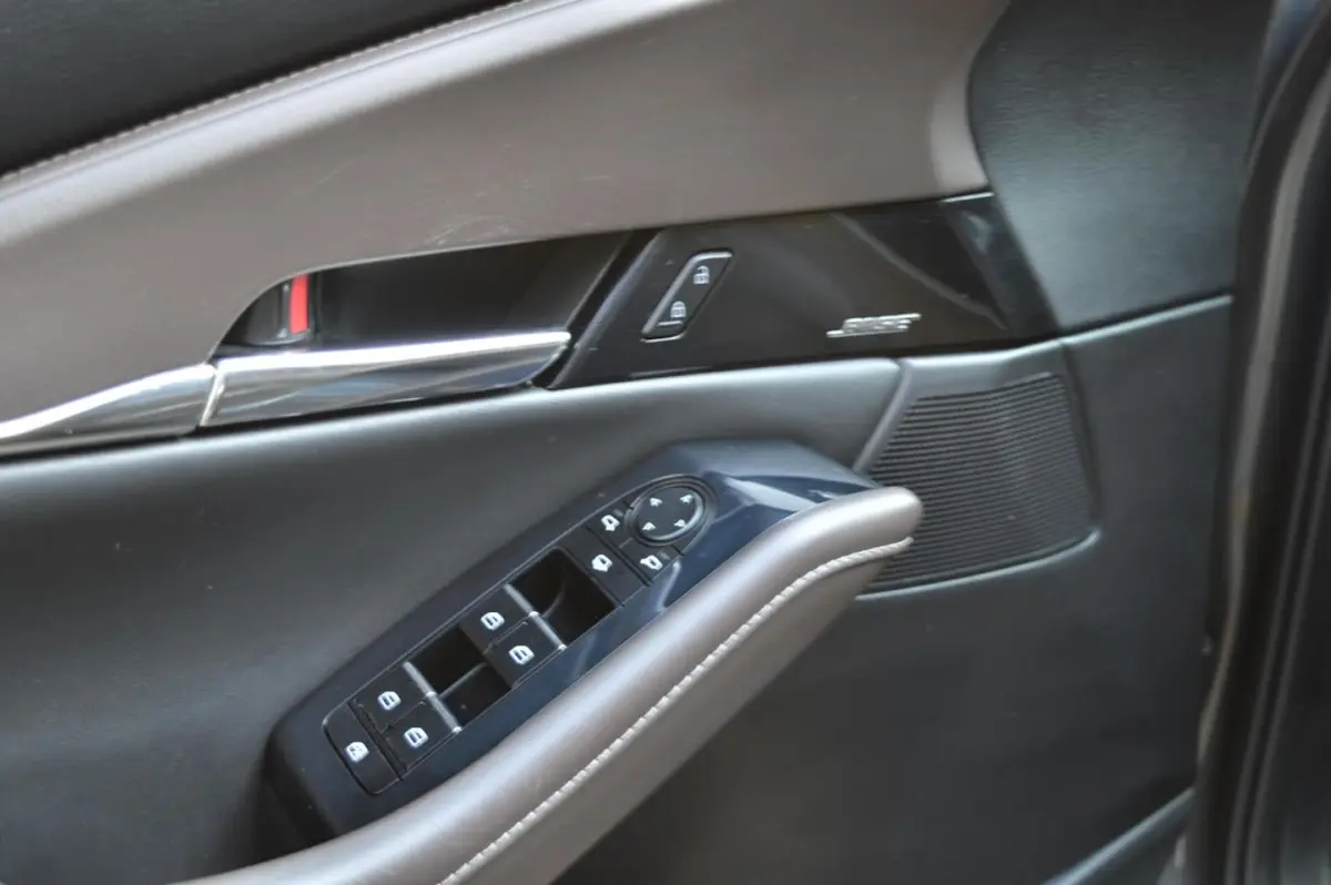 2.0 e-SkyActiv M Hybrid Bose|Camera|Leder|Head