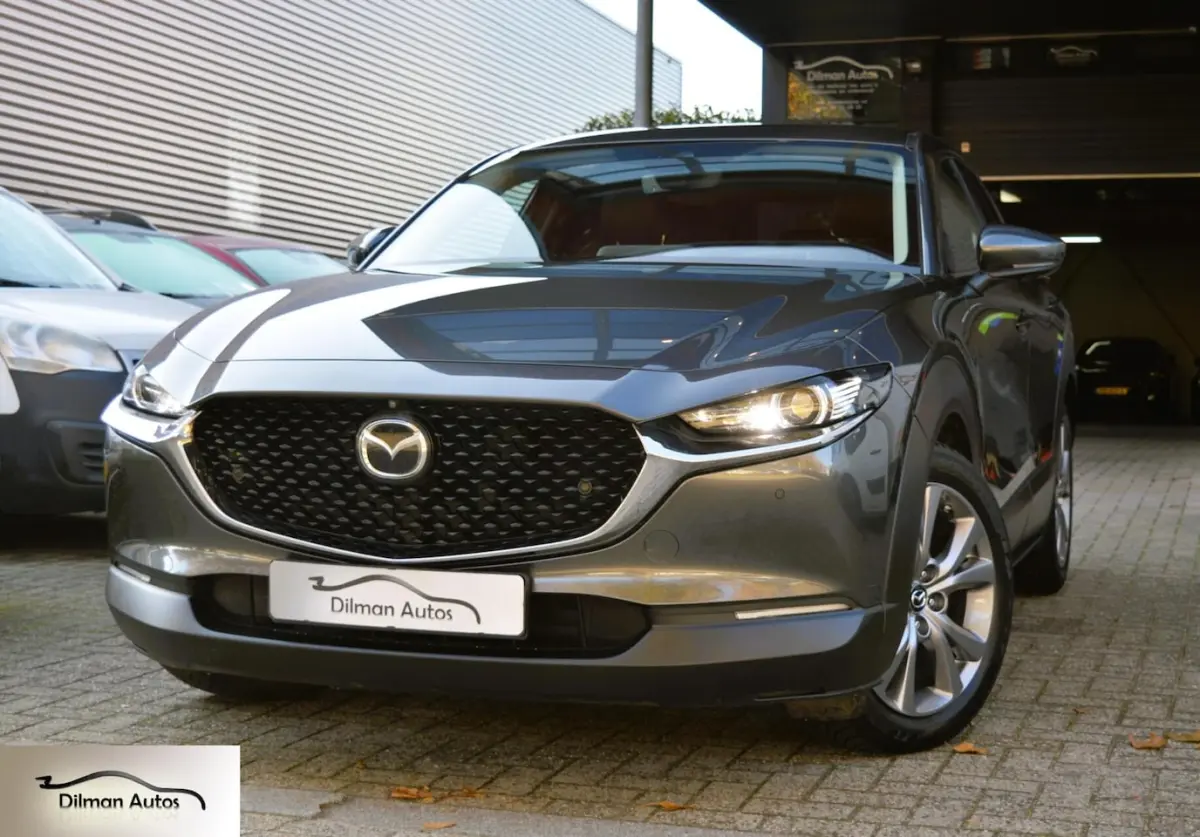 2.0 e-SkyActiv M Hybrid Bose|Camera|Leder|Head
