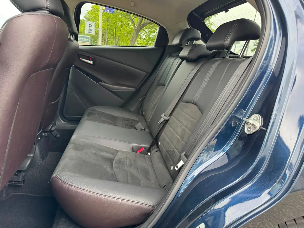 2 1.5 Skyactiv-G GT-Luxury / airco / cruise.control / navigatie / lmv / pdc / camera / led