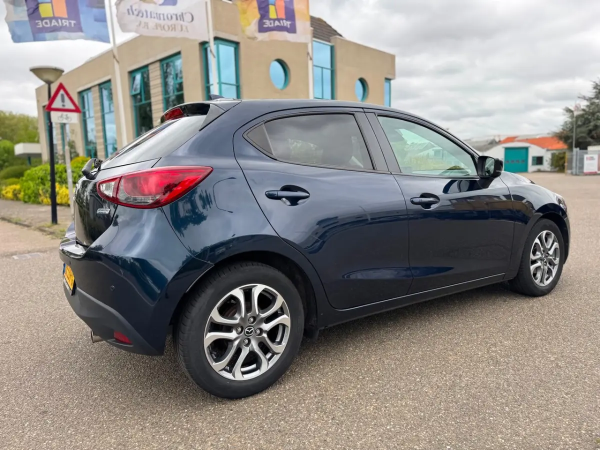 2 1.5 Skyactiv-G GT-Luxury / airco / cruise.control / navigatie / lmv / pdc / camera / led