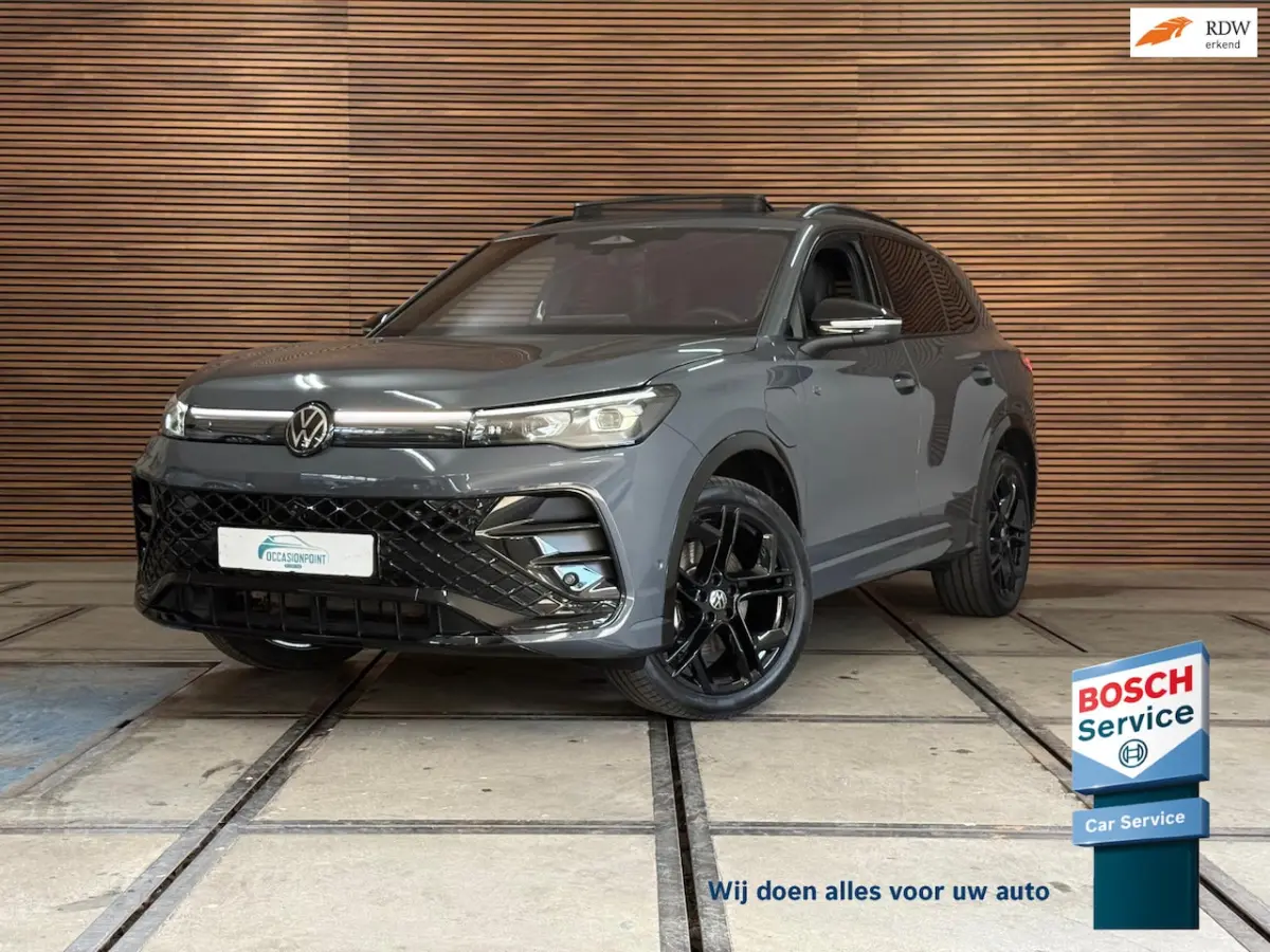1.5 eTSI R-Line Black Style Edition | Verlengde garantie tot 2030 | IQ.Light HD | Pano | T