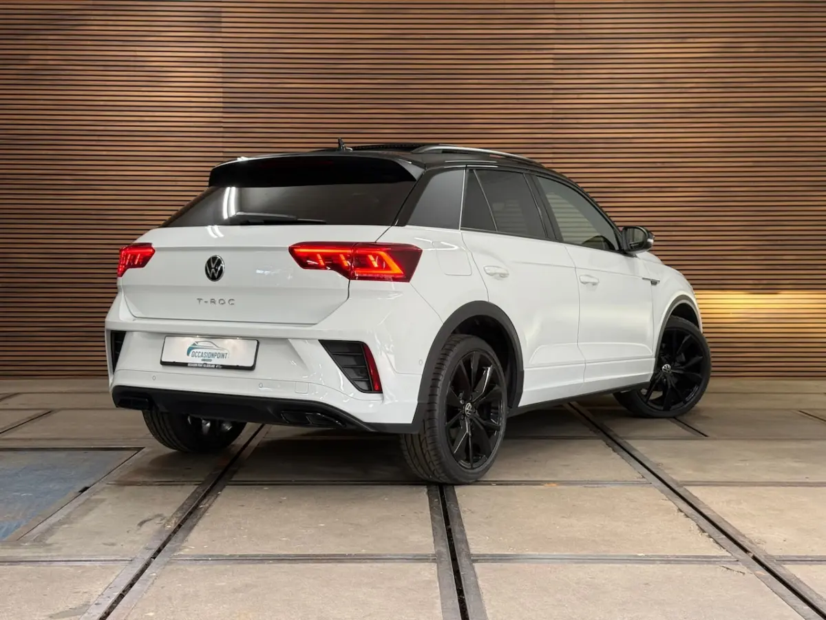1.5 TSI R-Line Black Style | Panorama|IQ.Light|ACC|Discover Pro|Beats | Trekhaak | Camera