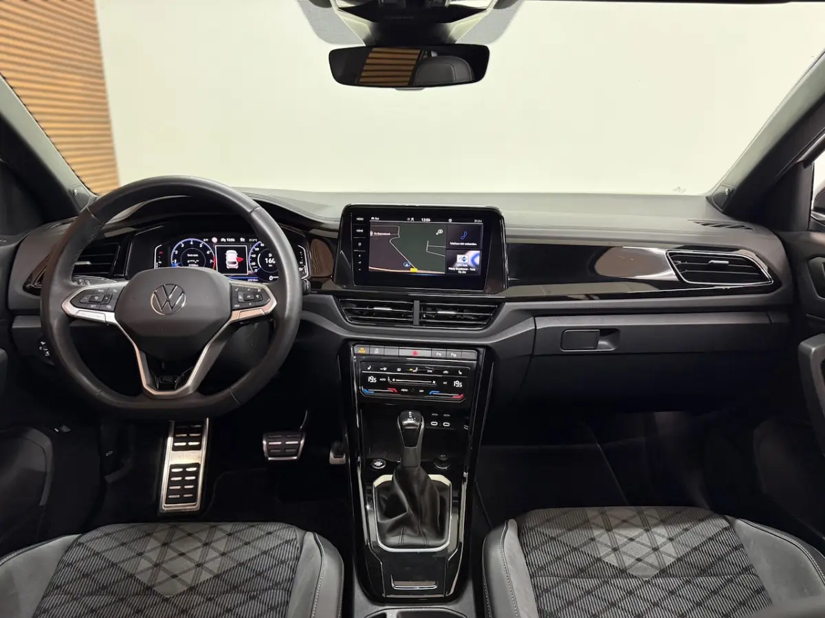 1.5 TSI R-Line Black Style | Panorama|IQ.Light|ACC|Discover Pro|Beats | Trekhaak | Camera