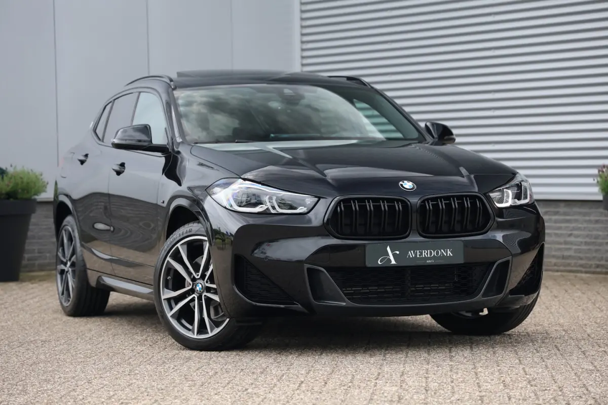 xDrive25e M-Sport Black Edition Pano|H&K|Memory|HUD|Dealerondh