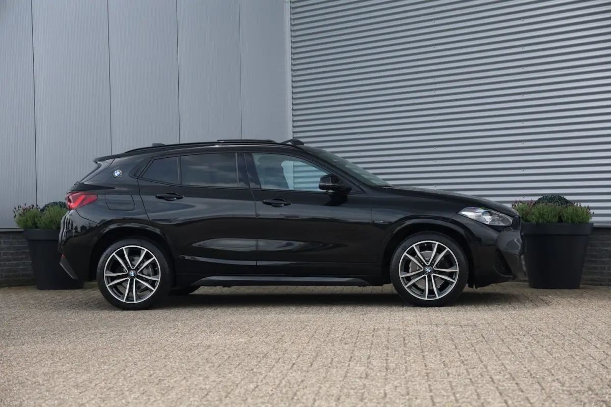 xDrive25e M-Sport Black Edition Pano|H&K|Memory|HUD|Dealerondh