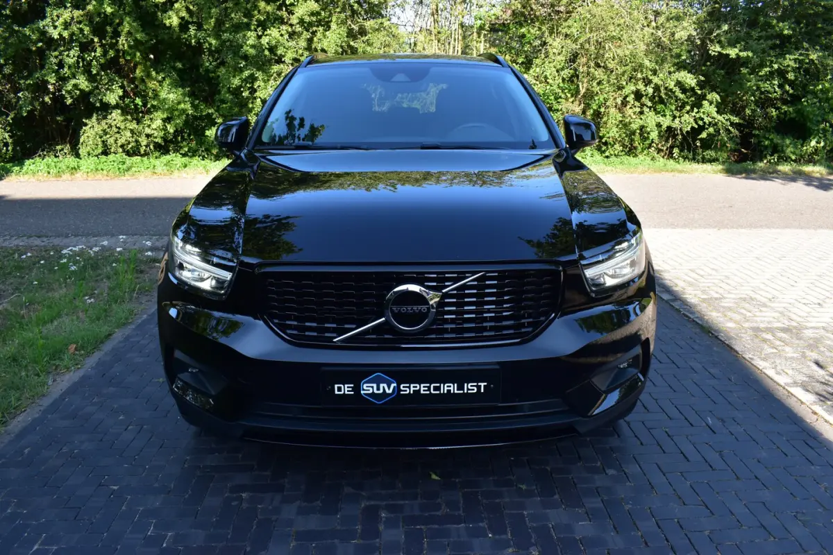 1.5 T5 Recharge Inscr. Dark, ACC, TREKH, 19'' NIEUW