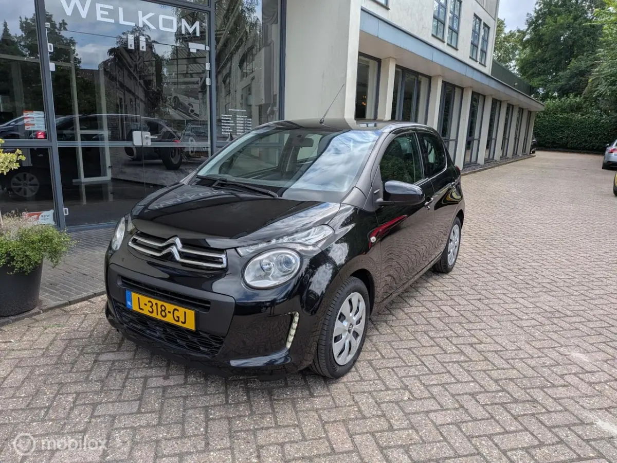 1.0 VTi Carplay Camera FEEL