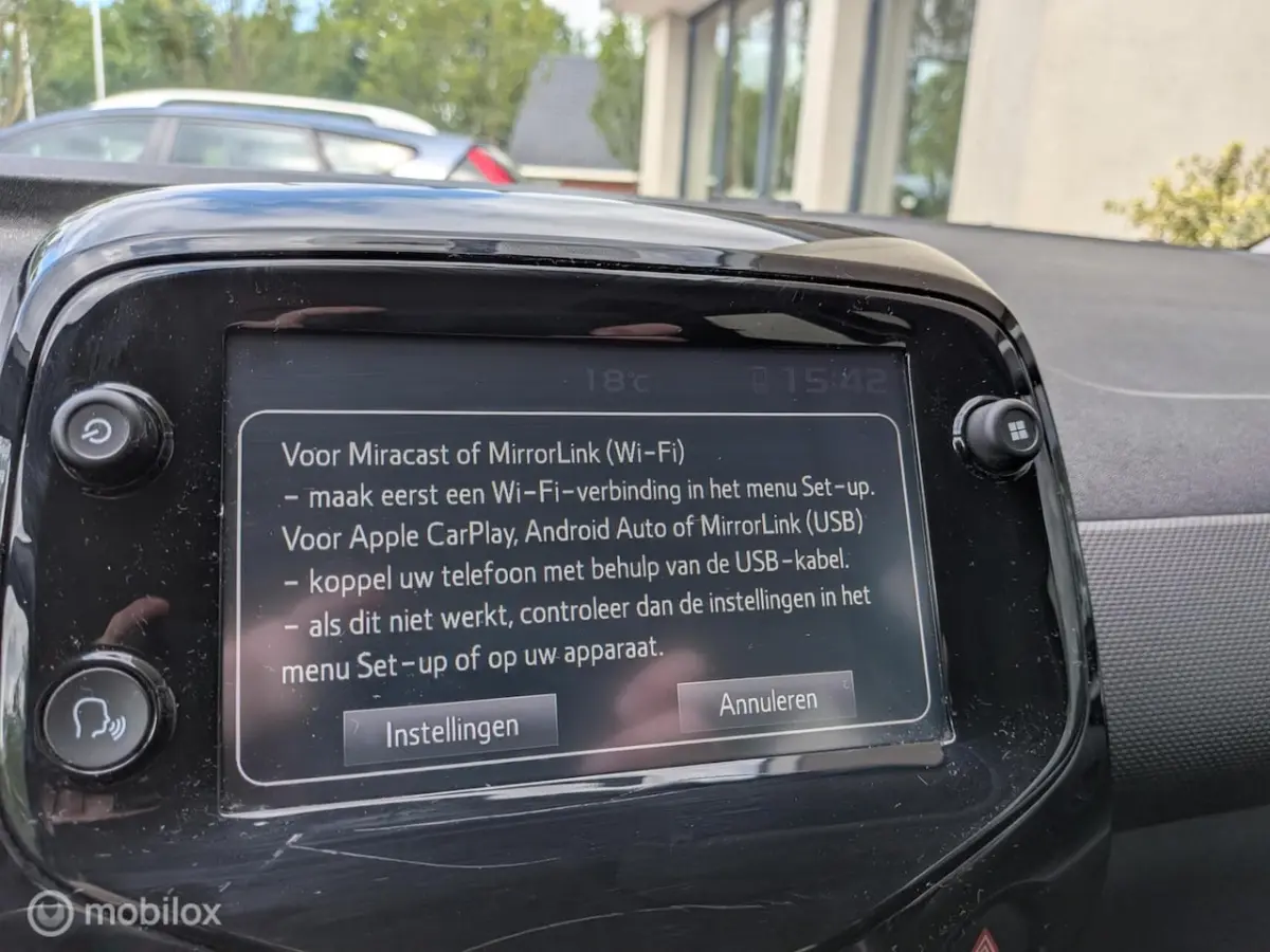 1.0 VTi Carplay Camera FEEL