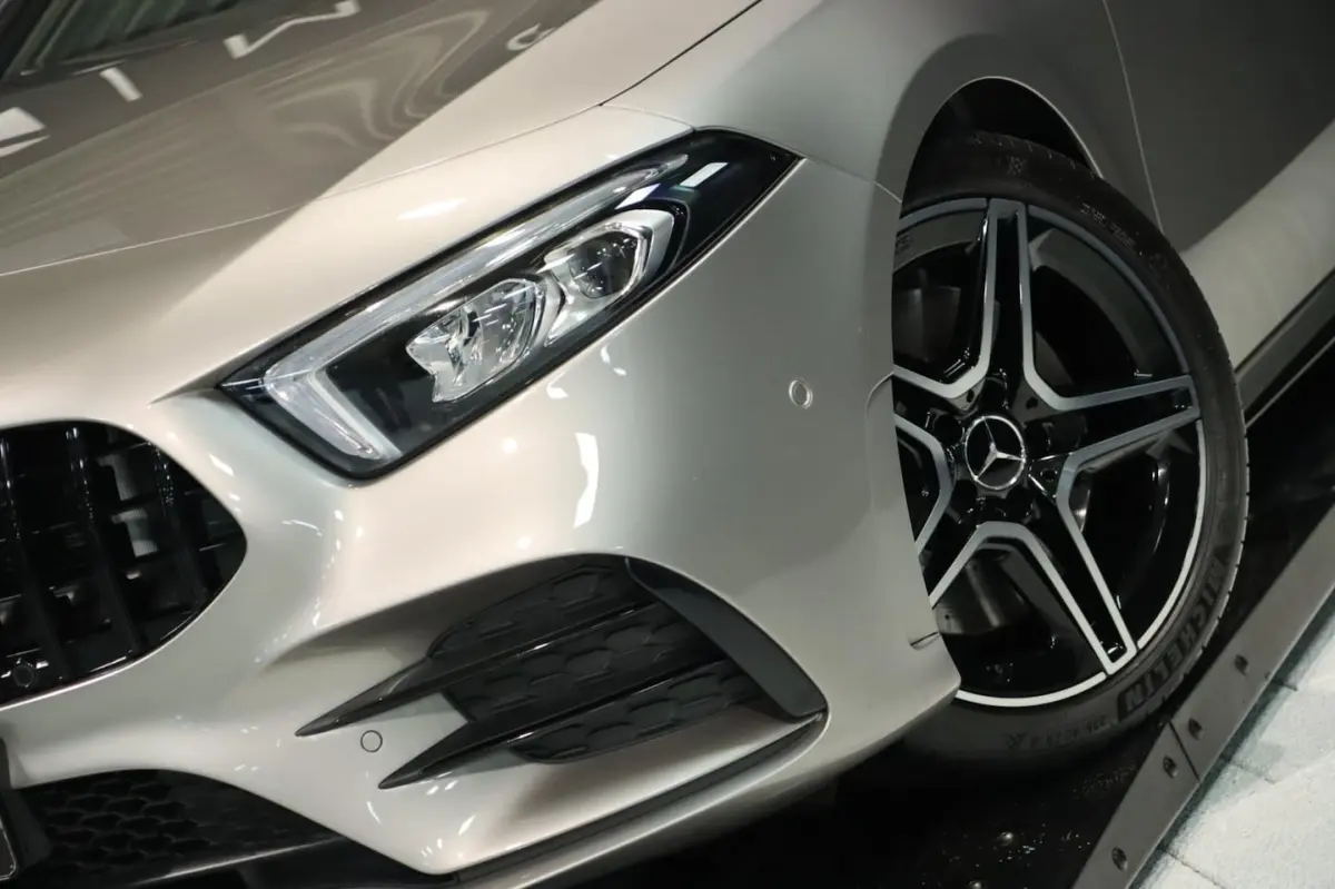 AMG 35 4MATIC / PANO / CAMERA / DODEHOEK / CARPLAY / STOELVERW