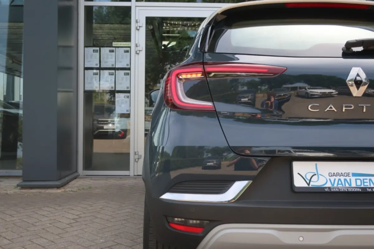 1.6 E-Tech PHEV, Stoelverwarming, Camera, PDC voor+achter etc