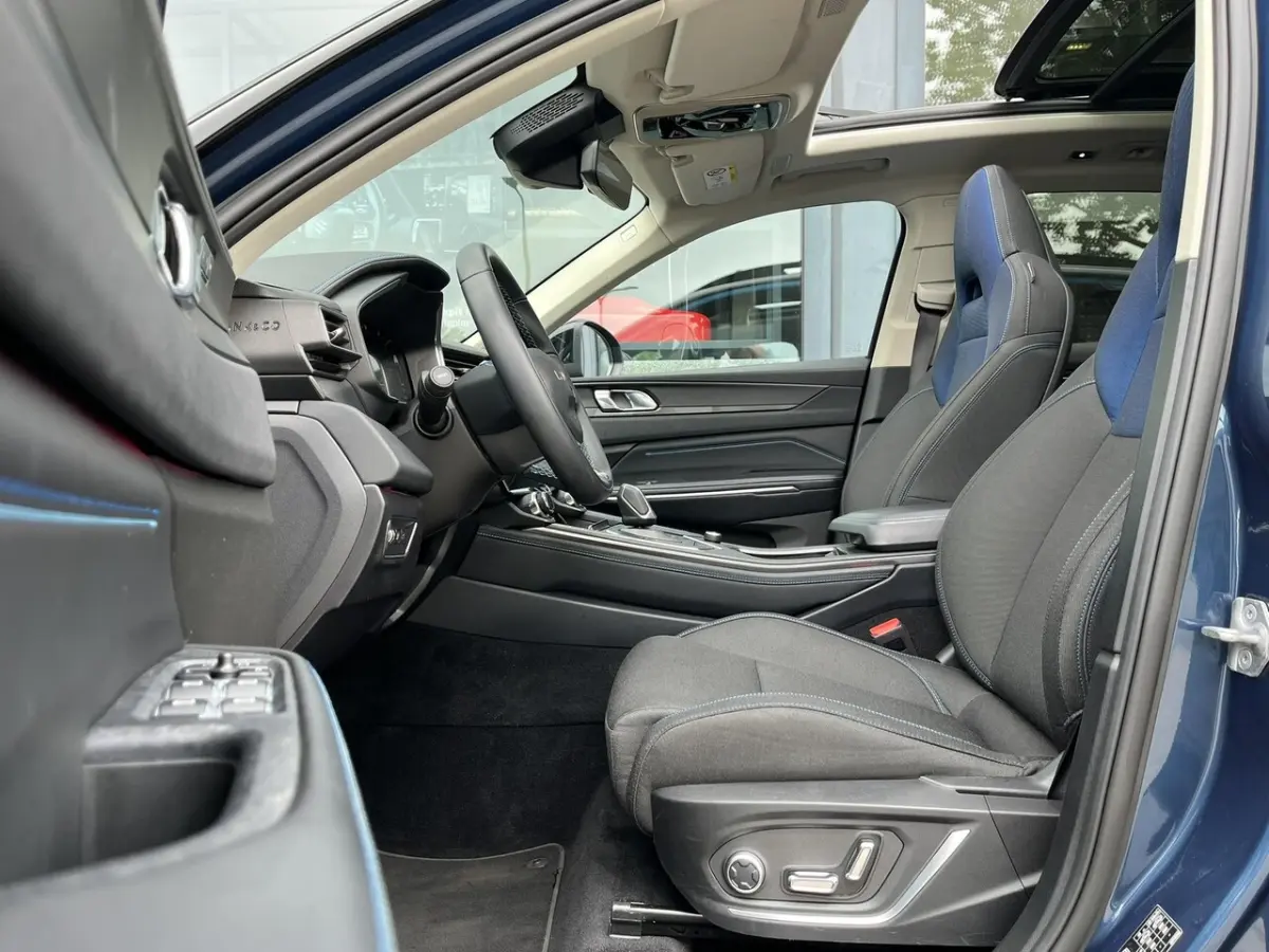 1.5 | 261pk Plug-in Hybrid | Trekhaak | Panoramisch Schuif/ Kanteldak |