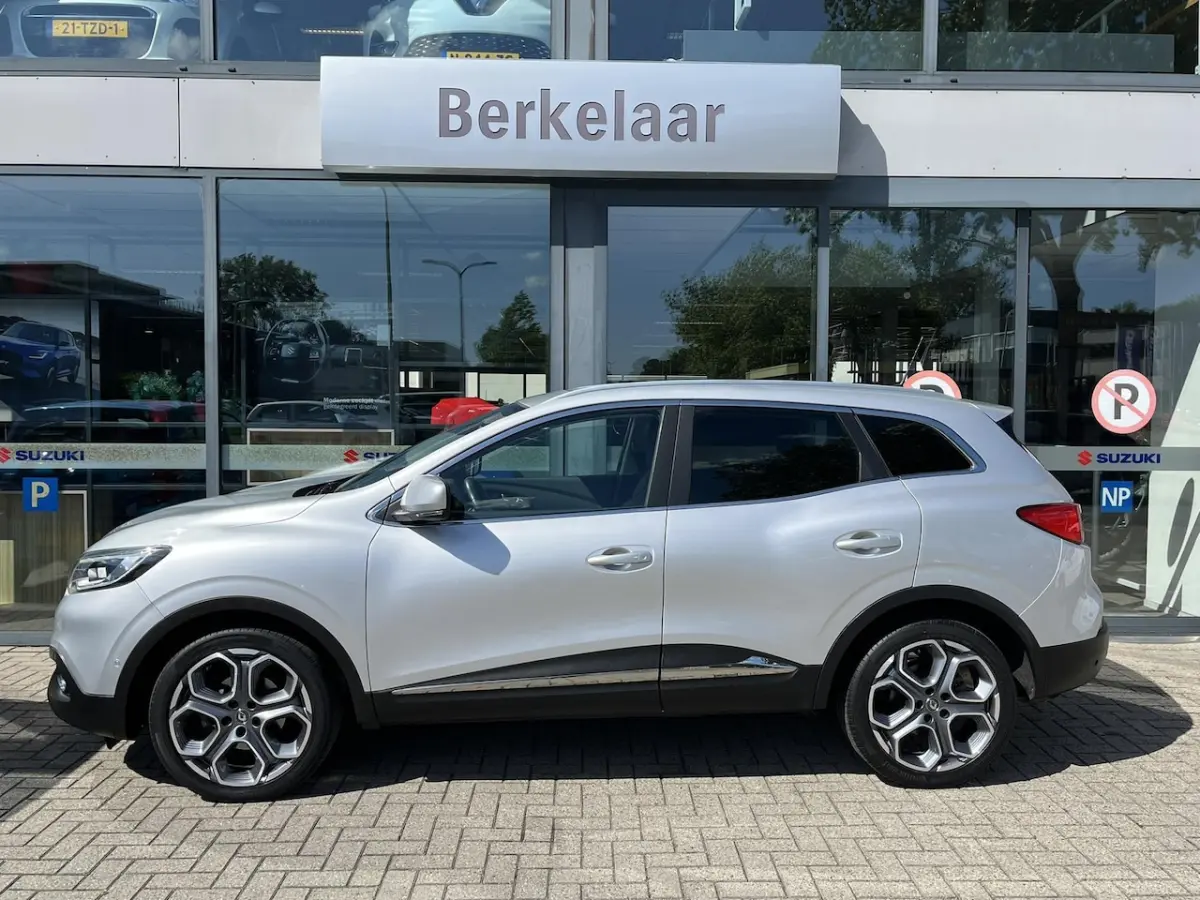 1.2 TCe Bose Automaat | Lederen Bekleding | Stoelverwarming | Parkeerhulp | Navigatie |