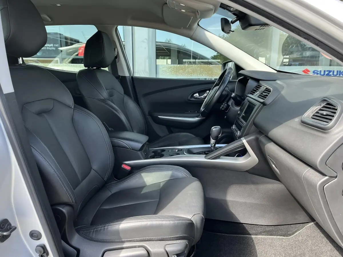 1.2 TCe Bose Automaat | Lederen Bekleding | Stoelverwarming | Parkeerhulp | Navigatie |