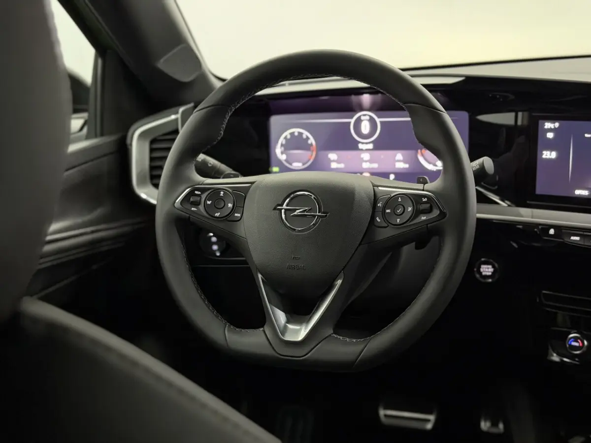 1.2 Turbo Ultimate Camera, Apple carplay, Keyless start, Memory stoelen, Virtual desk, Cru
