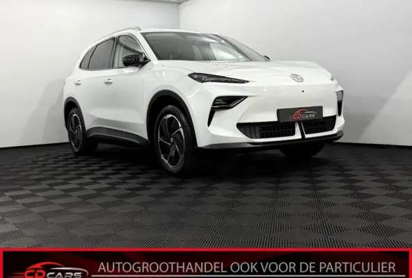 Luxury 64 kWh 360 Camera, Navi, Rijstrook correctie, Stoelverwarming, Elektrische achterkl