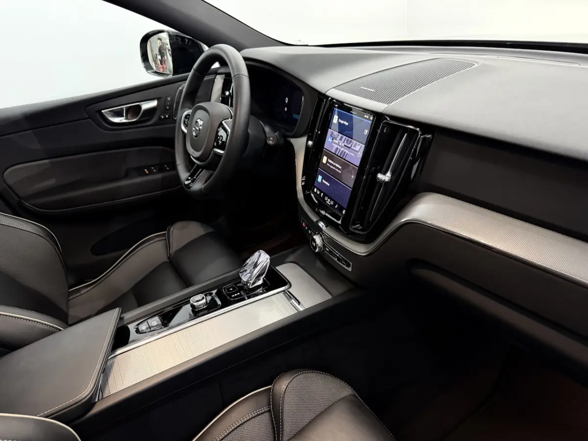 2.0 T6 Plug-in hybrid AWD Plus Dark Panoramadak, 360 Camera, Navi, Harman/Kardon, Memory s