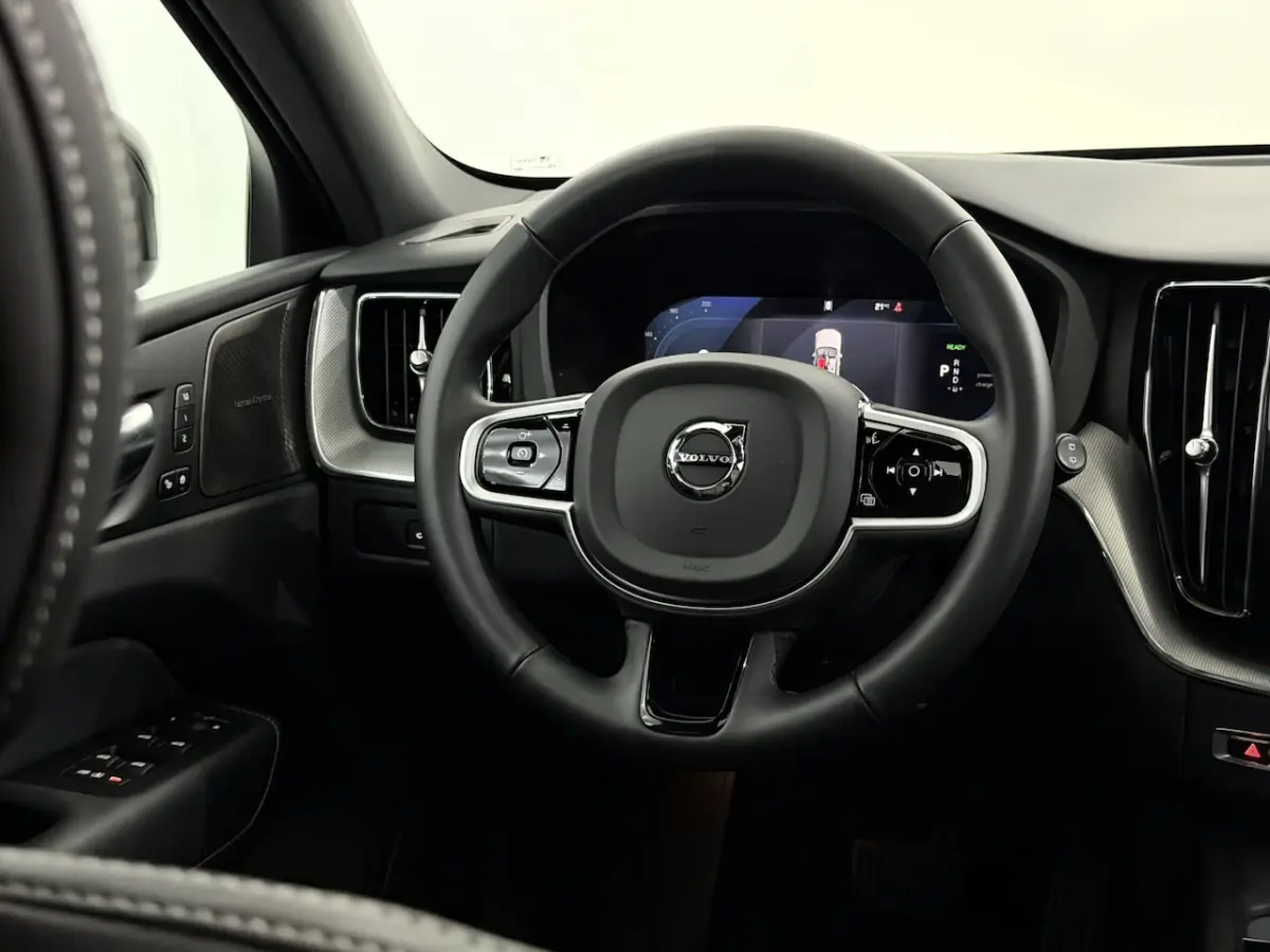 2.0 T6 Plug-in hybrid AWD Plus Dark Panoramadak, 360 Camera, Navi, Harman/Kardon, Memory s