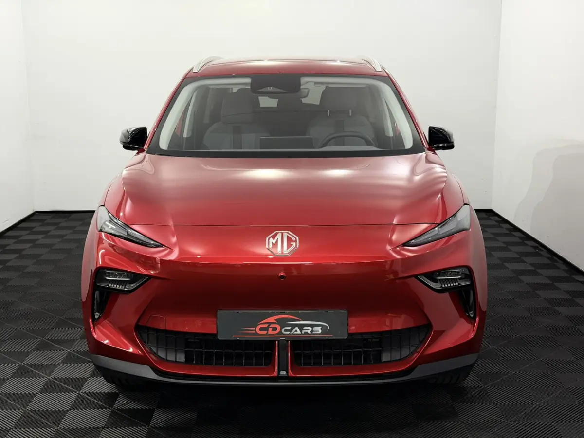Luxury 64 kWh 360 Camera, Navi, Rijstrook correctie, Stoelverwarming, Elektrische achterkl