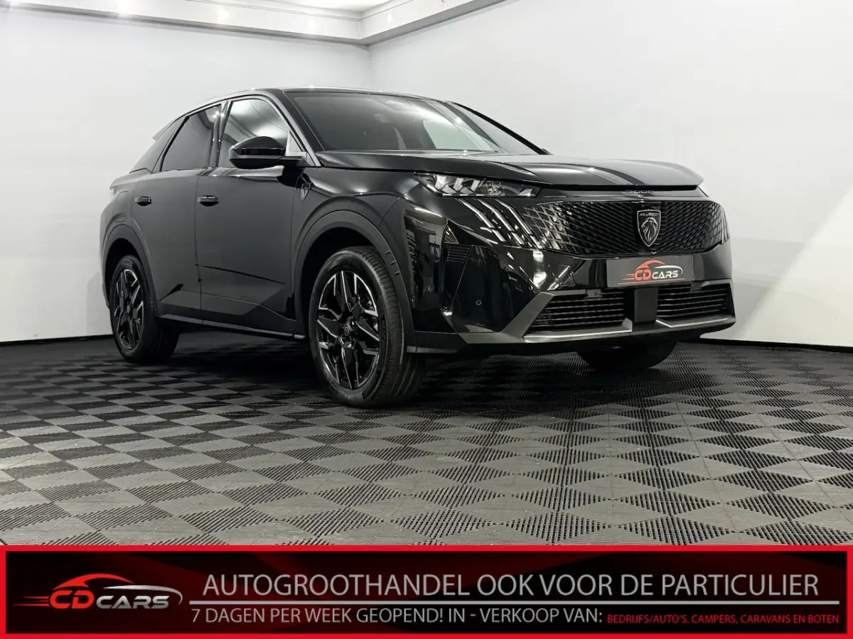 1.2 Hybrid 145 GT 360 Camera, Navi, Half leder/Alcantara, Memory stoelen, Stoelverwarming,