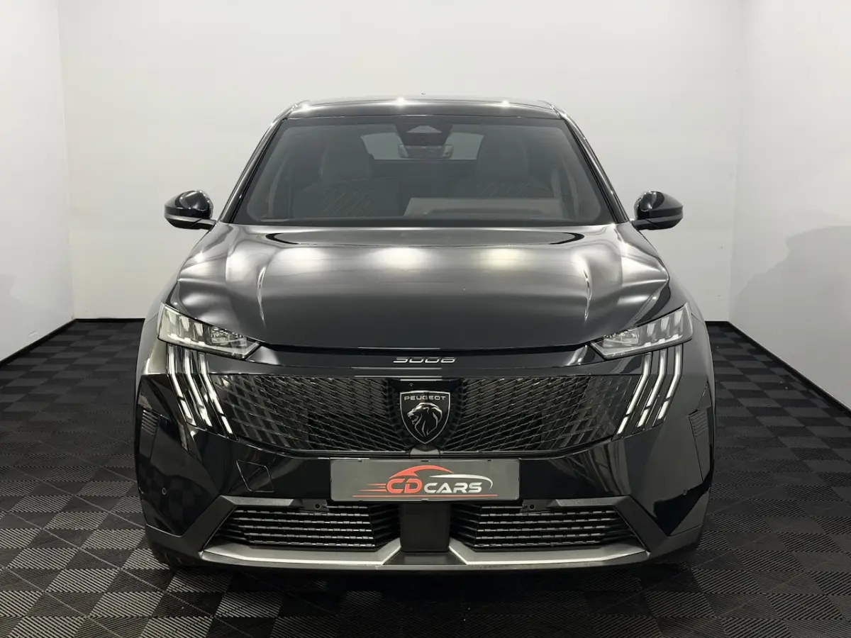 1.2 Hybrid 145 GT 360 Camera, Navi, Half leder/Alcantara, Memory stoelen, Stoelverwarming,