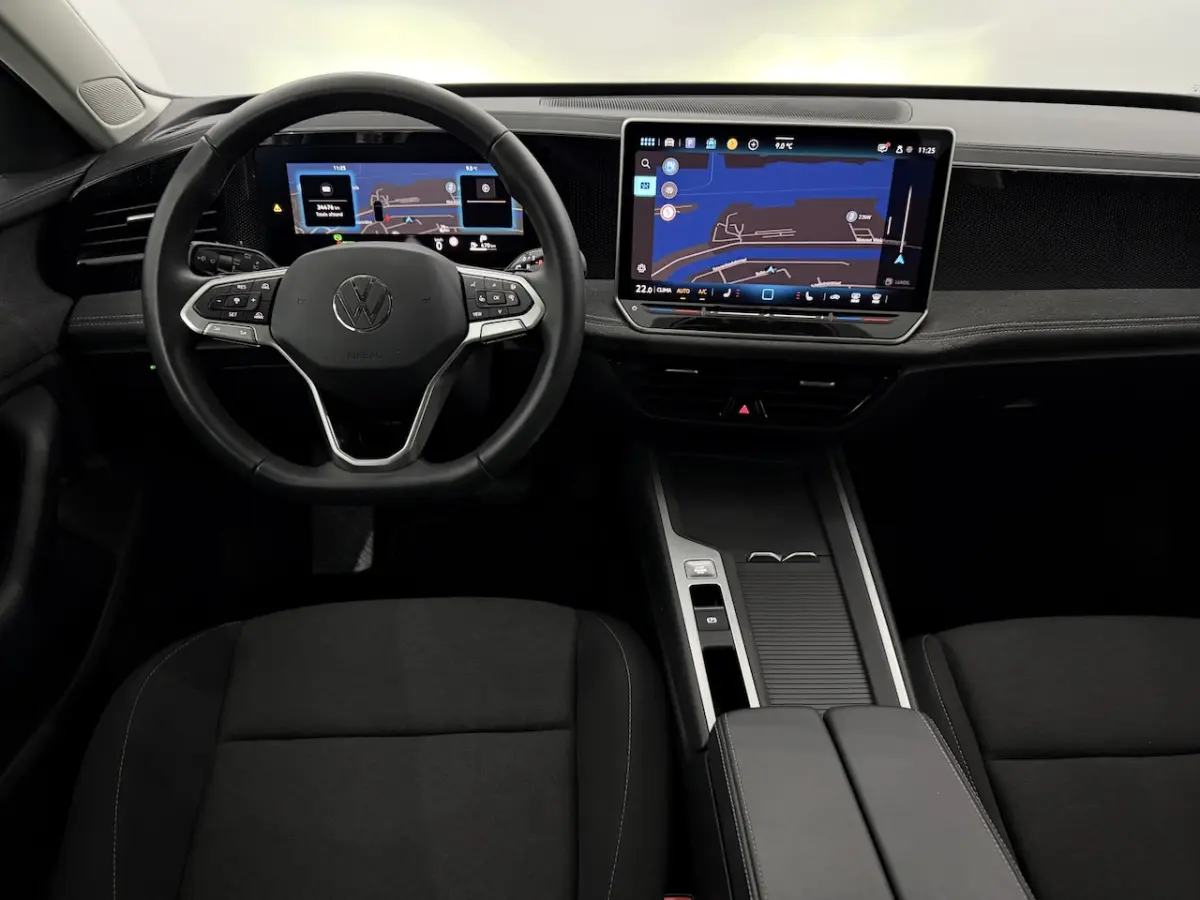 1.5 Hybrid Business Camera, Navi, Stoelverwarming, Cruise control, Keyless start, Virtual