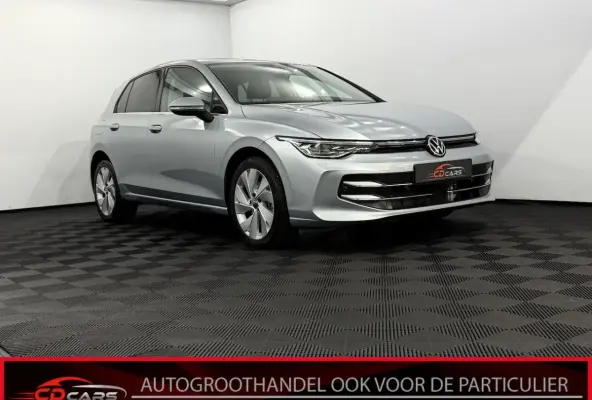 1.5 eHybrid Life Edition Plug-in Camera, Apple carplay, Virtual desk, Memory stoelen, Mass