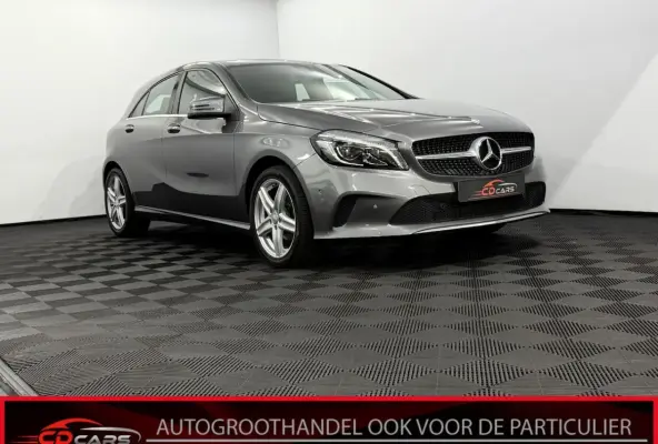 180 d Ambition Camera, Half leder, Navi, Cruise control, Stoelverwarming, Lichtmetalen vel