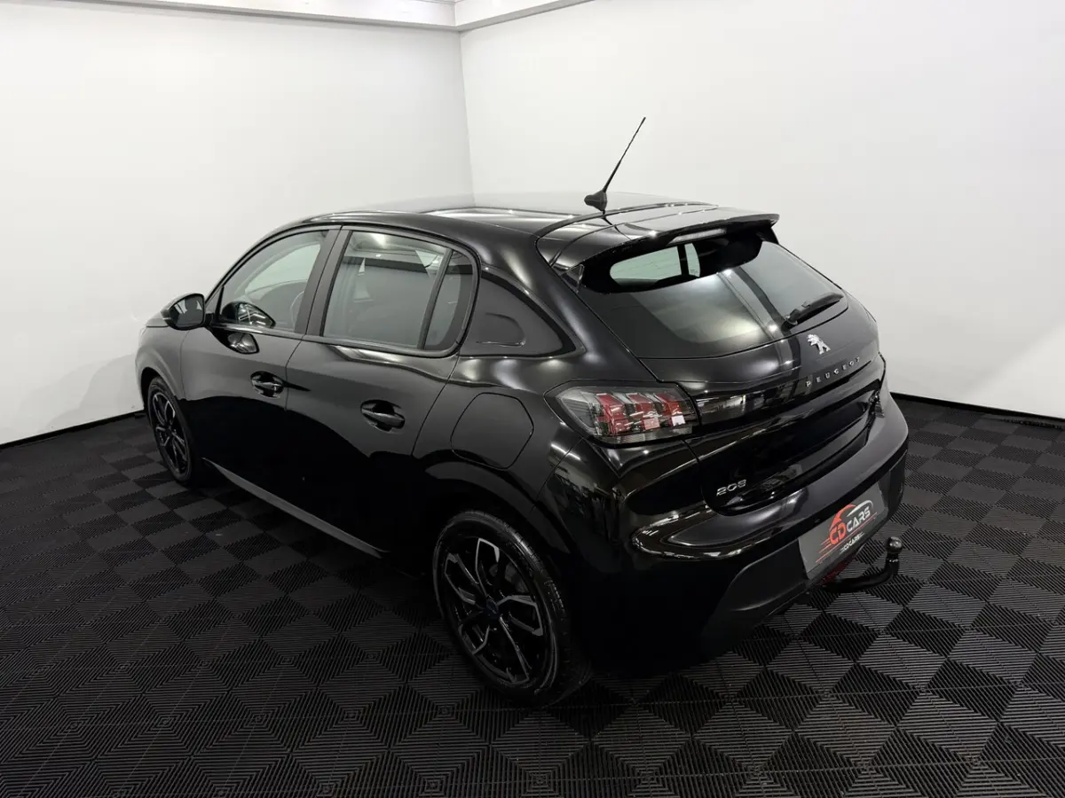 1.2 PureTech Like Apple carplay, Clima, Sportief velgen, Mistlamp, Cruise control