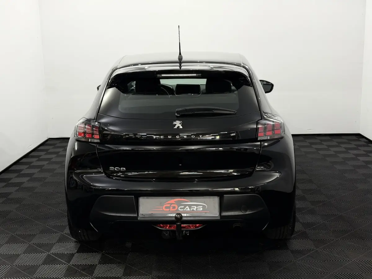 1.2 PureTech Like Apple carplay, Clima, Sportief velgen, Mistlamp, Cruise control