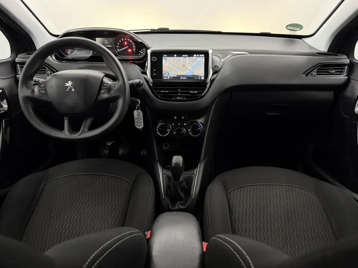 1.2 PureTech Blue Lion Airco, Navi, Parkeersensoren, Apple carplay, Radio, Mistlamp