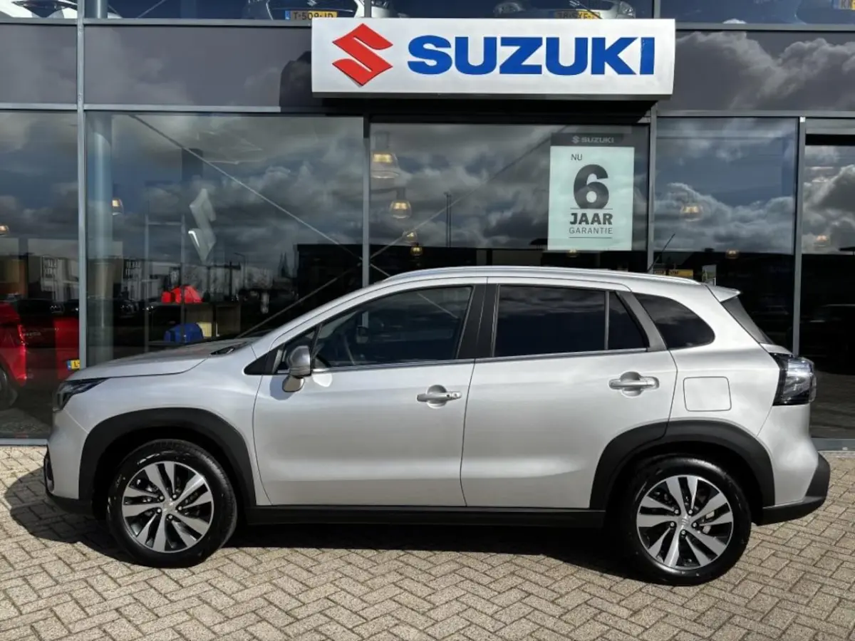 1.4 Boosterjet Select Smart Hybrid |