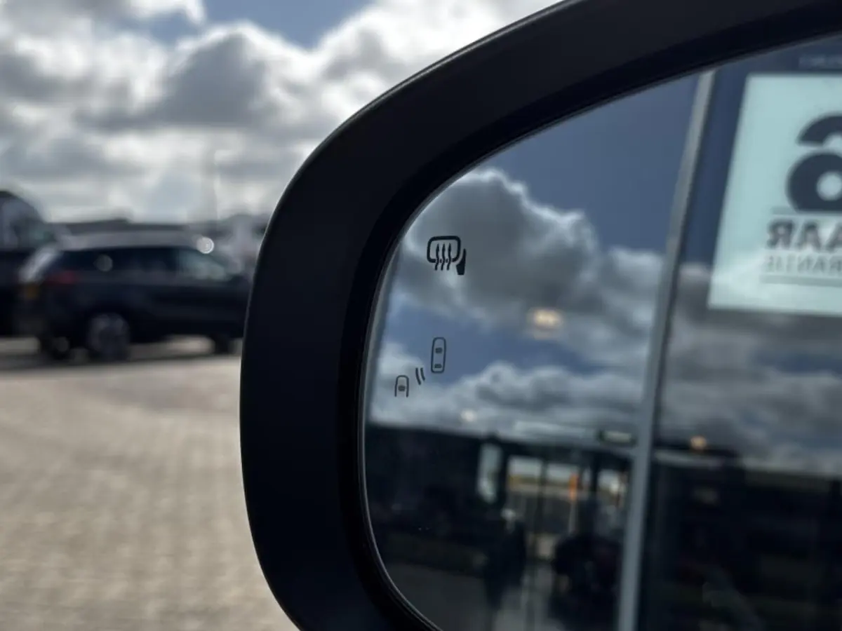 1.4 Boosterjet Select Smart Hybrid |