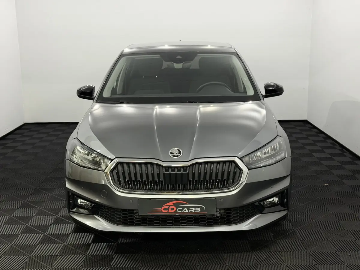 1.0 TSI Business Edition Camera, Apple carplay, Keyless start, Virtual desk, Airco, Stoelv