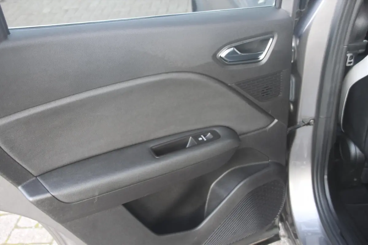 130PK-INTENS-AUTOM-62DKM-NAVI-CLIMA-PDC-LMV-